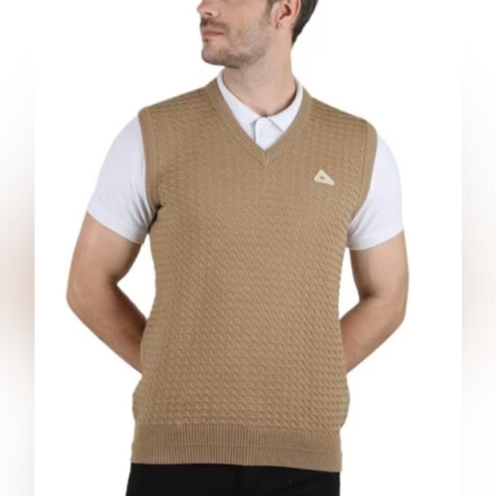 MONTE CARLO Textured V-neck Pullover Sweater Vest 100% Magna Wool